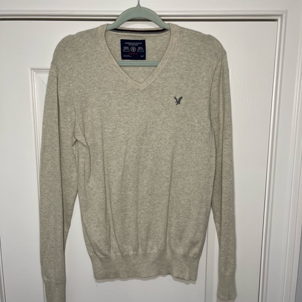 American Eagle Men’s V-Neck Sweater